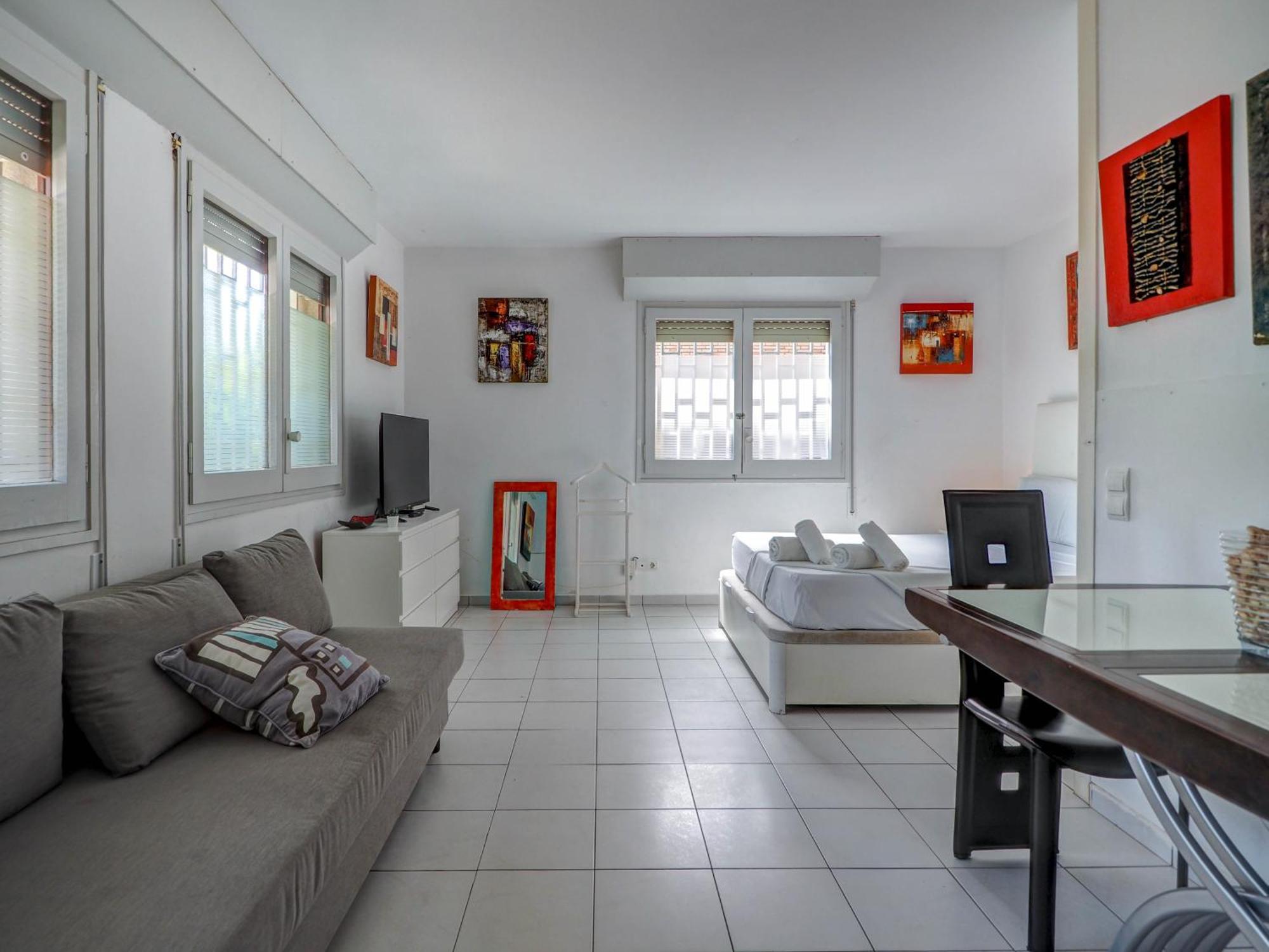 Los Globos Beach Studio By Hello Homes Sitges Exterior photo