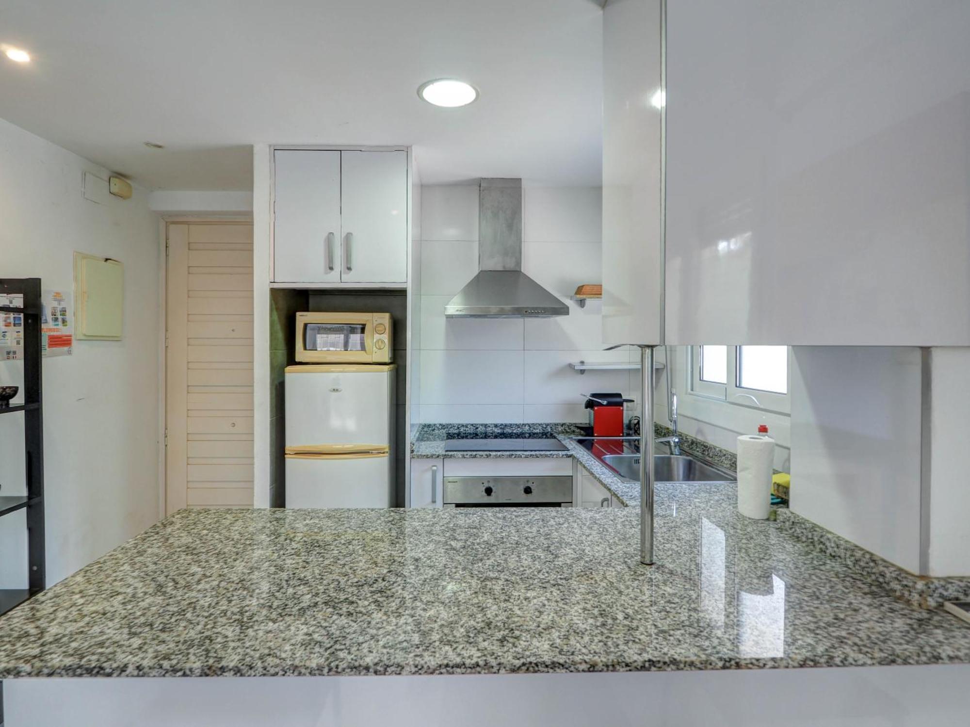 Los Globos Beach Studio By Hello Homes Sitges Exterior photo